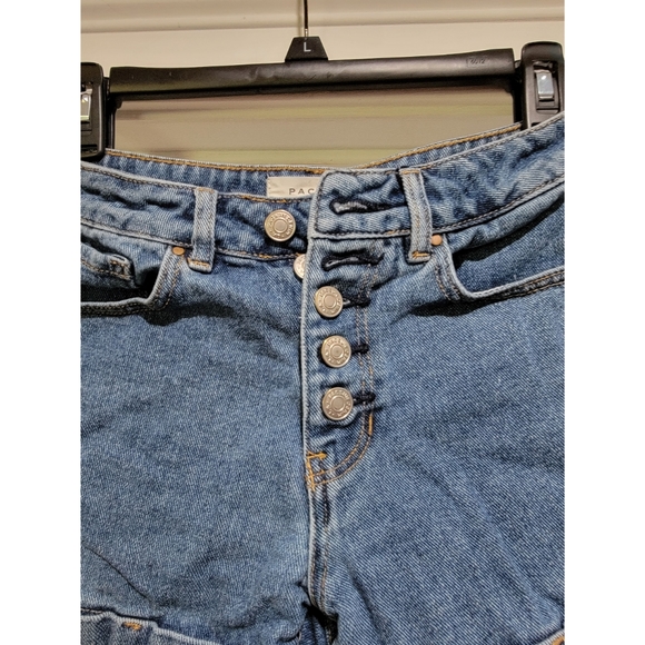 PACSUN "Mom Shorts" Size 22. Button up Front. EUC - Picture 7 of 11